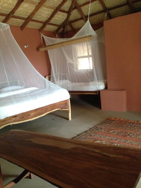 Nemasu Eco-Lodge Gunjur Værelse billede